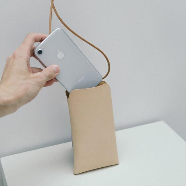 Woven iPhone Pouch x Kamaro'an
